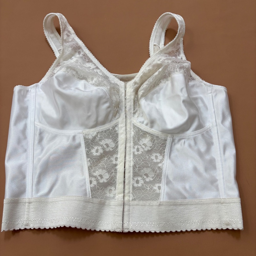 Exquisite Form Vintage White Lace Longline Posture Bra Front Hook 42C 7565 Retro